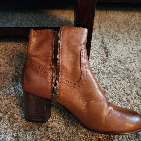 Frye Boots - Picture 5 of 6